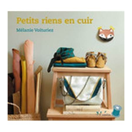 PETITS RIENS EN CUIR